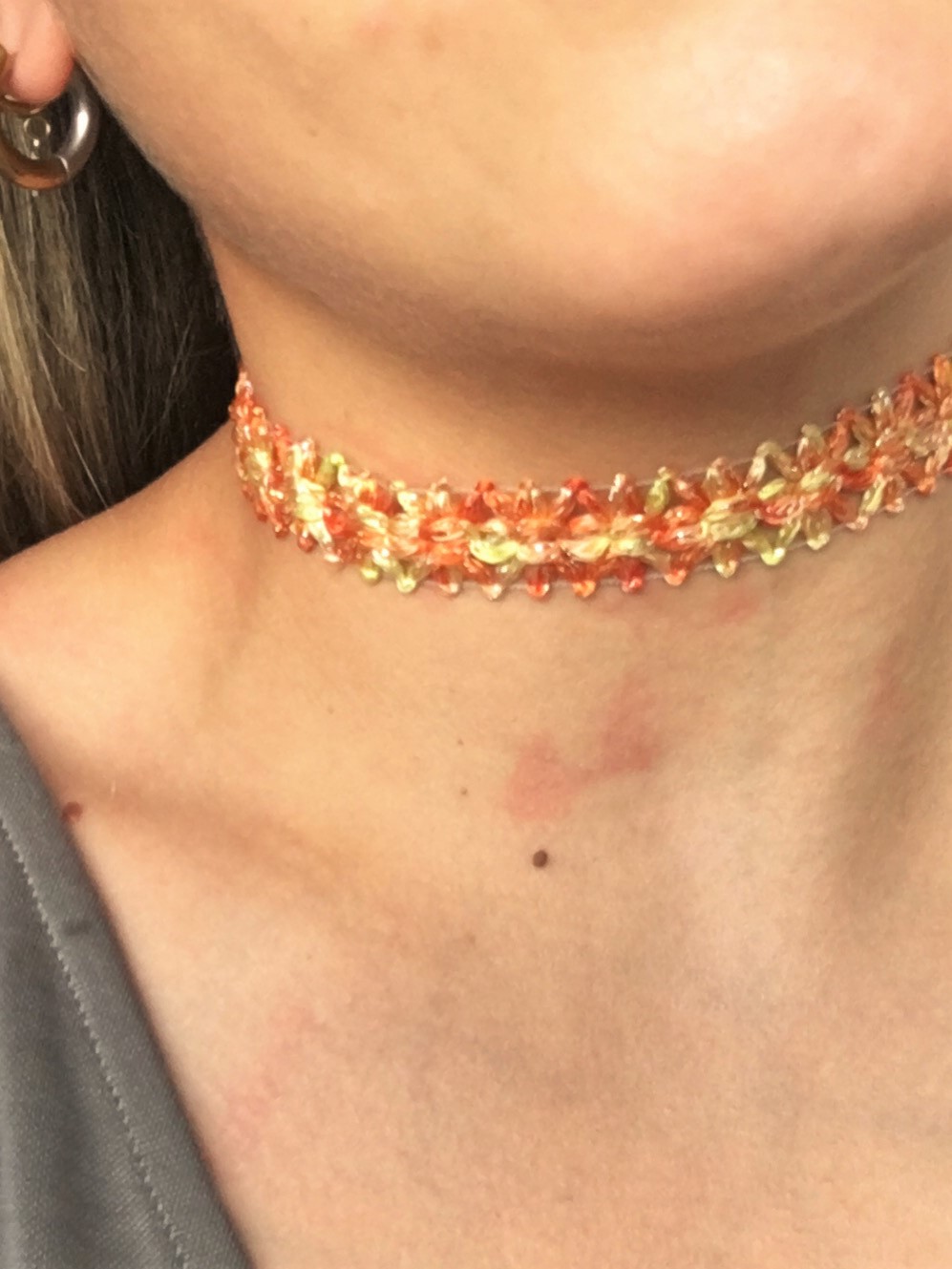 choker morango naranja